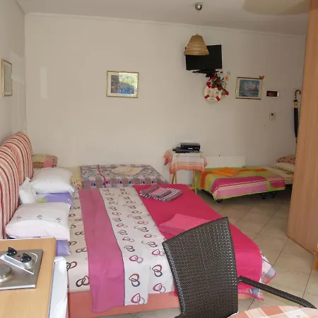 Villa Verde Apart-Hotel Nea Makri Exterior photo