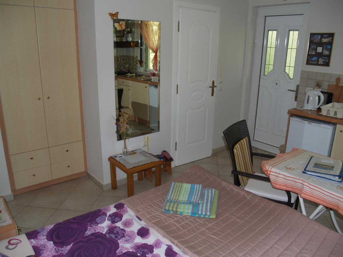 Apartament Verde Néa Mákri